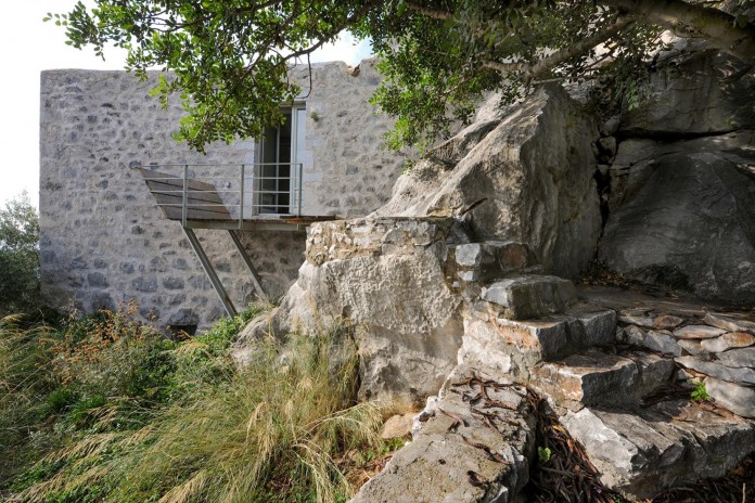 Maina Villa located on an abandoned 18th century megalithic two-storey building by Z-level-10