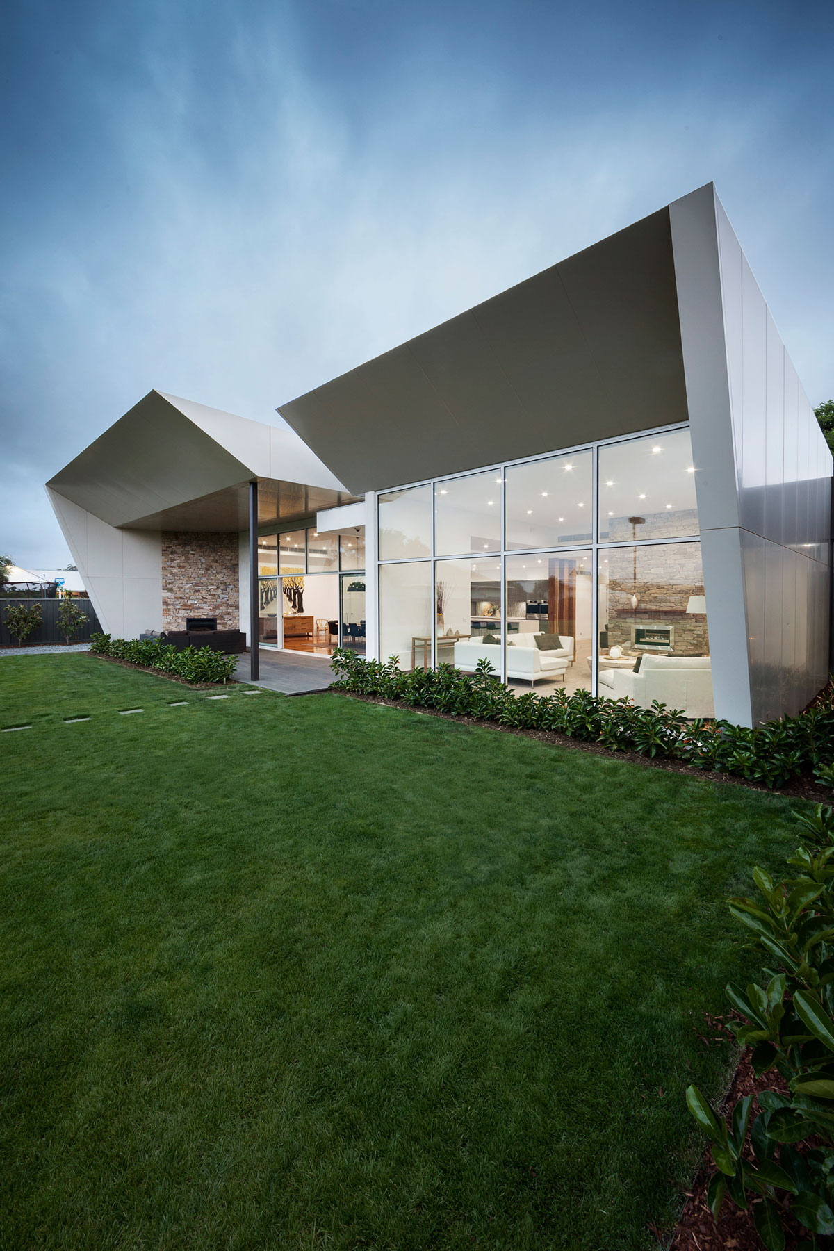 Modern Marsh House with views of the Lerderderg State Park Ranges by LSA Architects-14