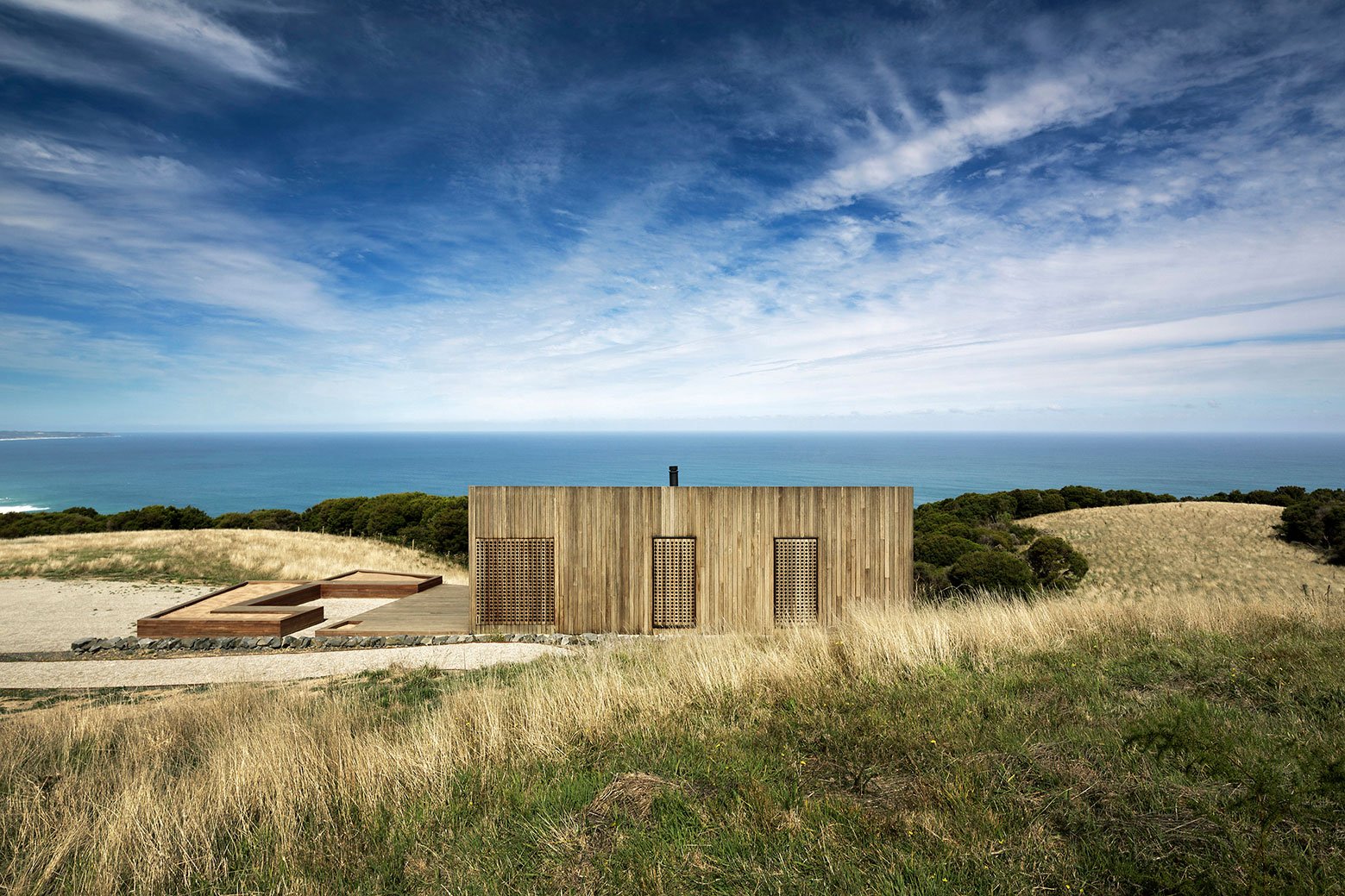 Moonlight cabin retreat with great sea views by Jackson Clements Burrows-01