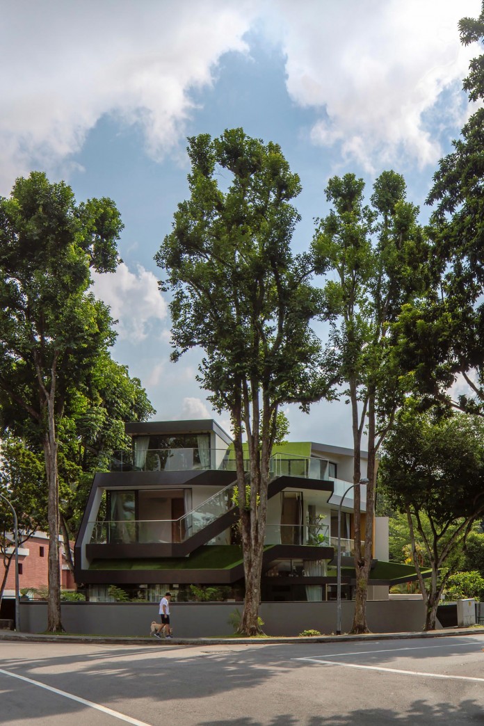 Trevose-House-situated-in-a-lushly-planted-residential-neighbourhood-in-Singapore-A-D-LAB-02