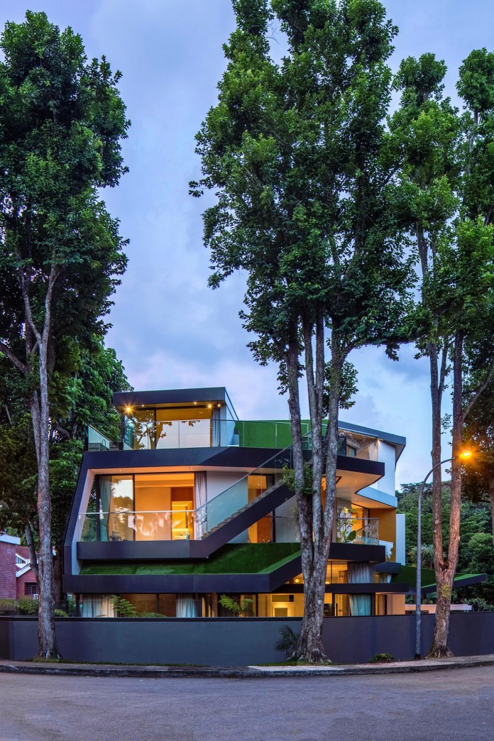 Trevose-House-situated-in-a-lushly-planted-residential-neighbourhood-in-Singapore-A-D-LAB-07