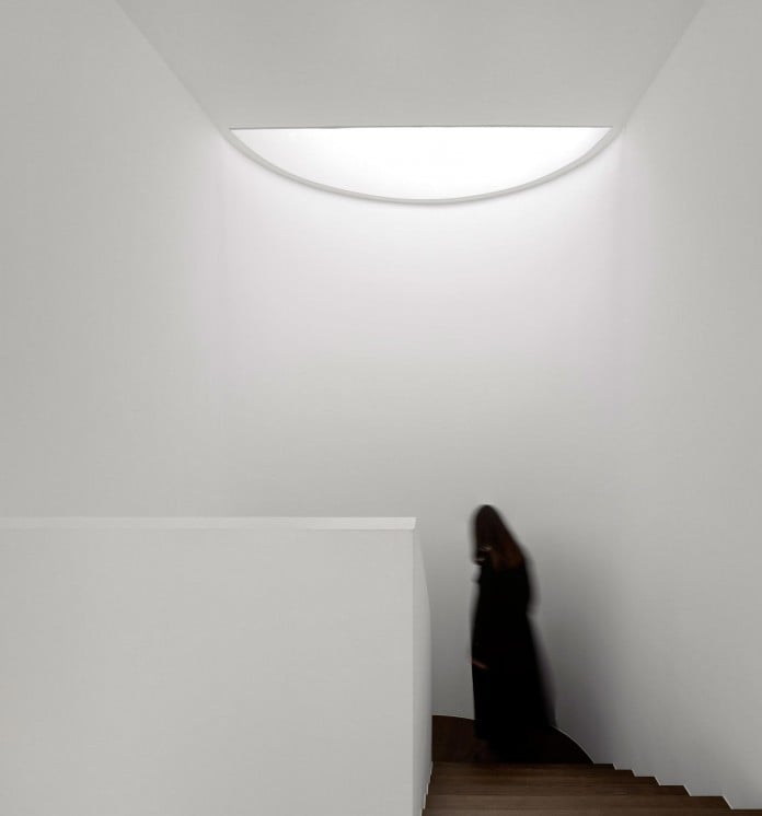 Arco-Iris-House-by-Marlene-Uldschmidt-Architects-11