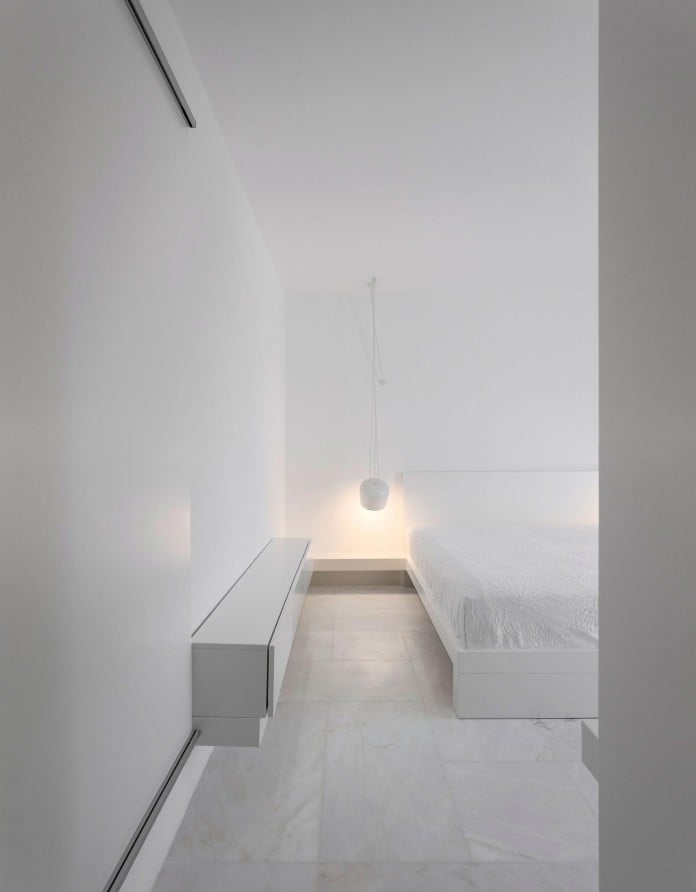 Arco-Iris-House-by-Marlene-Uldschmidt-Architects-13