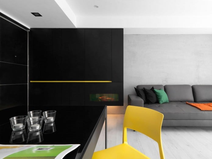 Black,-white-and-yellow-accents-of-H-Residence-by-Z-AXIS-DESIGN-06