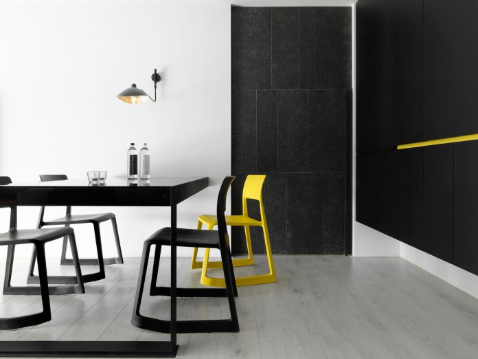 Black,-white-and-yellow-accents-of-H-Residence-by-Z-AXIS-DESIGN-09