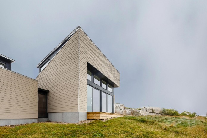 Float-House-in-Halifax-by-Omar-Gandhi-Architect-04