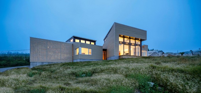Float-House-in-Halifax-by-Omar-Gandhi-Architect-15