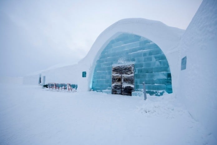 Ice Hotel: the world’s first and largest hotel built of snow and ice-03