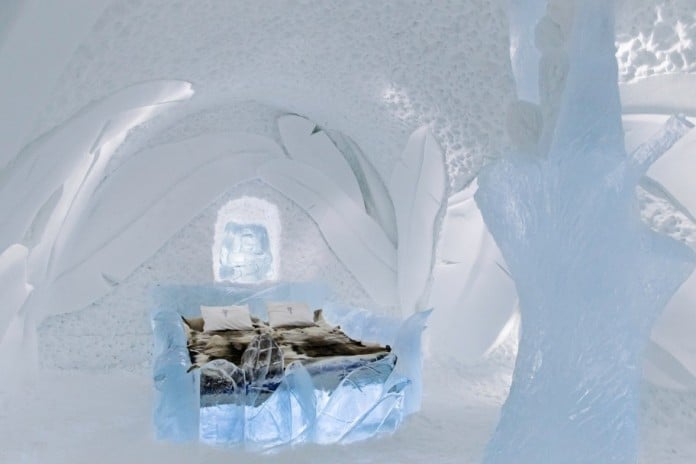 Ice Hotel: the world’s first and largest hotel built of snow and ice-09