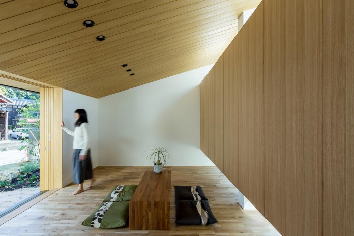 Maibara-House-by-ALTS-Design-Office-06