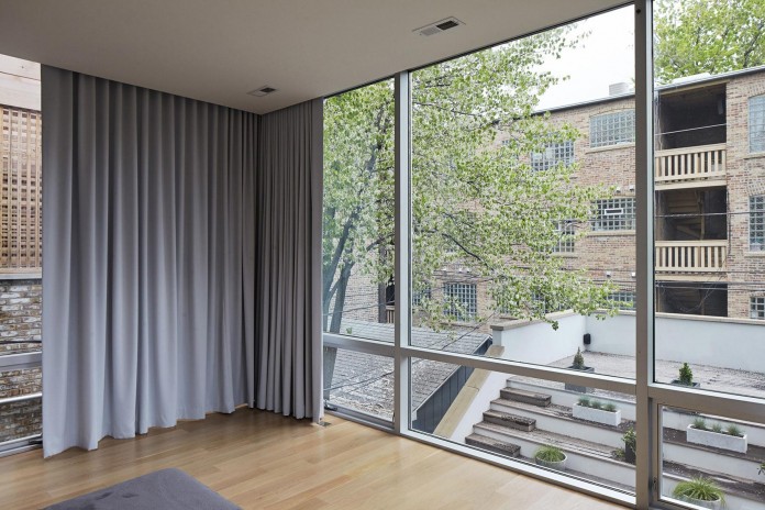 Modern-renovation-of-Webster-House-in-Lincoln-Park-by-Hufft-Projects-20
