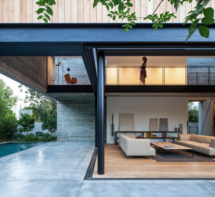 SB-House-by-Pitsou-Kedem-Architects-22