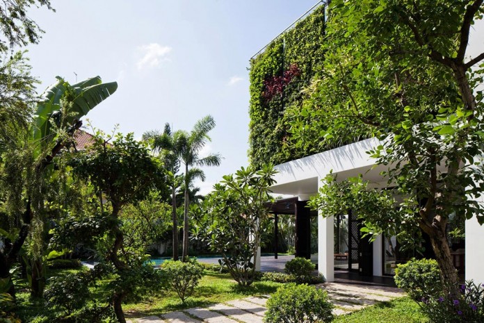 Thao-Dien-Villa-by-MM-++-Architects-07