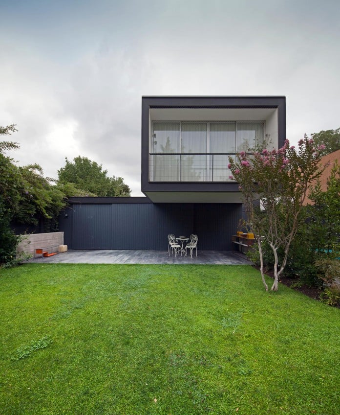 Casa-Vitacura-by-Riesco--Rivera-architects-02
