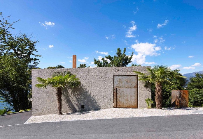 Concrete-House-in-Caviano-near-Lake-Maggiore-by-Wespi-de-Meuron-Romeo-architects-02