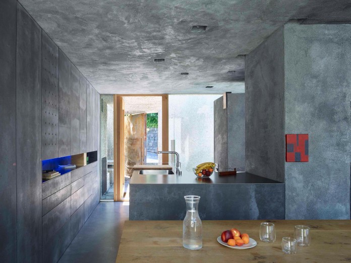 Concrete-House-in-Caviano-near-Lake-Maggiore-by-Wespi-de-Meuron-Romeo-architects-13