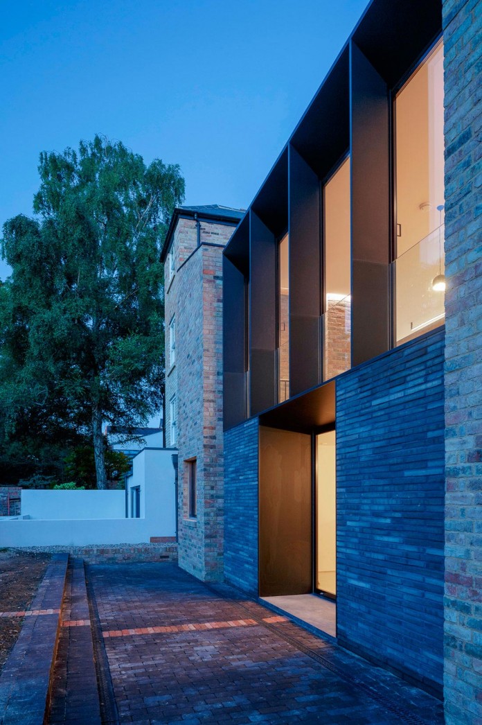 Conversion-of-two-semi-detached-residences-in-central-Oxford-into-one-family-home-by-Delvendahl-Martin-Architects-15