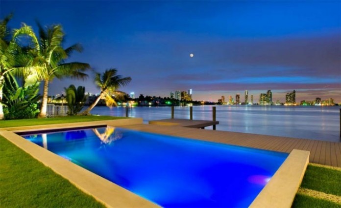 Miami-Beach-Residence-by-Luis-Bosch-05