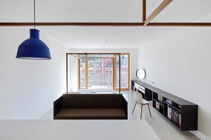 Minimalist-Guest-Apartment-in-Prague-by-Mjolk-Architects-&-DDAANN-04