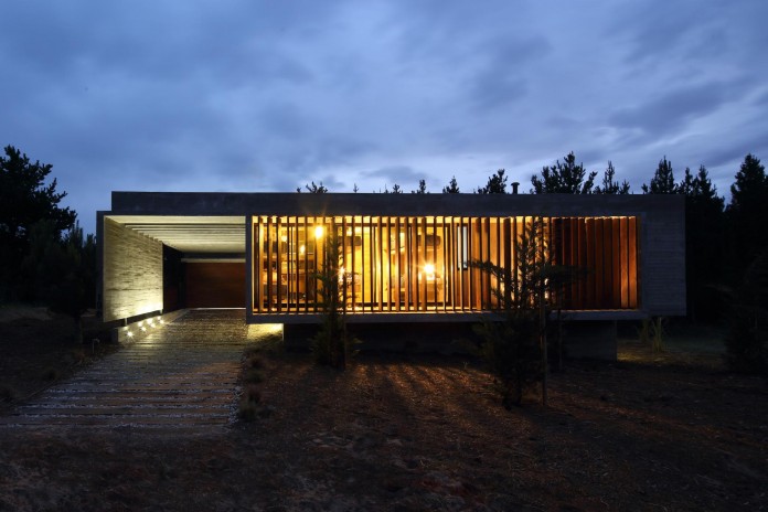 S-S-Summer-House-by-Besonias-Almeida-arquitectos-23