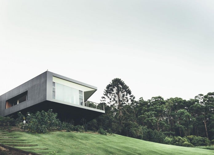 Stealth-Eco-Friendly-Home-on-the-Sunshine-Coast-by-Teeland-Architects-02
