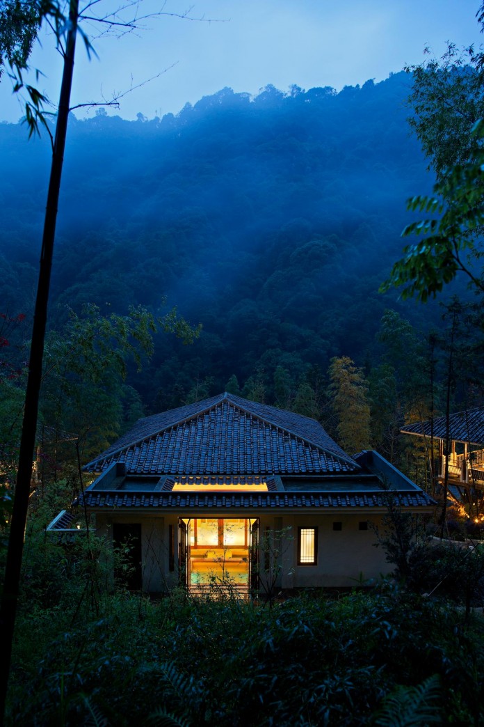 The-Eight-Bamboo-Villas-in-Nankun-Mountain-by-C-C-DESIGN-12