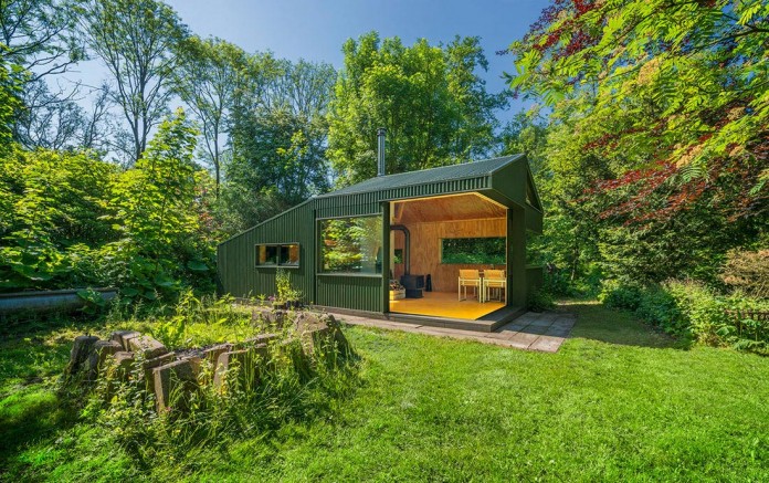 Thoreau-s-Cabin-in-the-middle-of-the-forrest-by-cc-studio-04