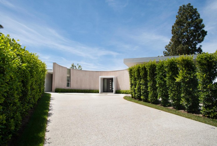 Trousdale-Estates-Contemporary-Home-in-Beverly-Hills-by-Dennis-Gibbens-Architects-01
