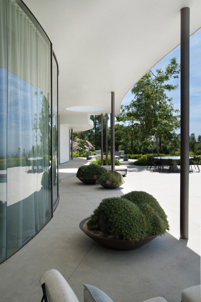 Trousdale-Estates-Contemporary-Home-in-Beverly-Hills-by-Dennis-Gibbens-Architects-04