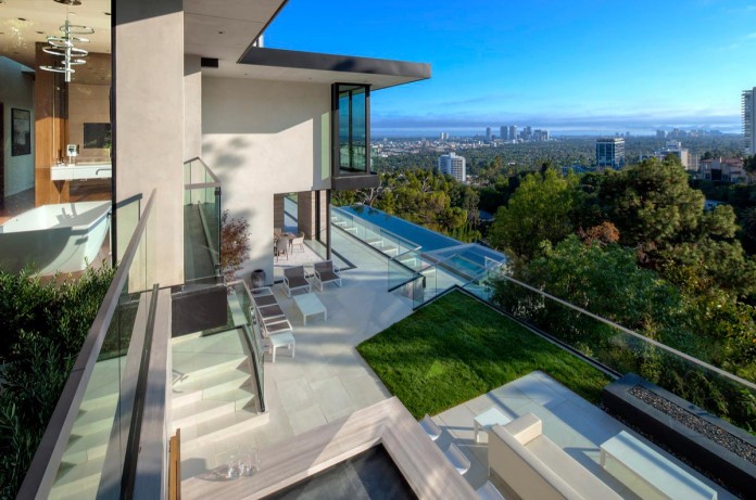 West-Hollywood-Dream-Home-with-stunning-Los-Angeles-Views-18