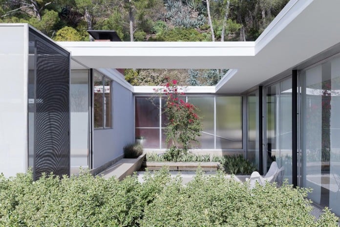 1-story-Shulman-Contemporary-Home-and-Studio-by-Lorcan-O-Herlihy-Architects-03