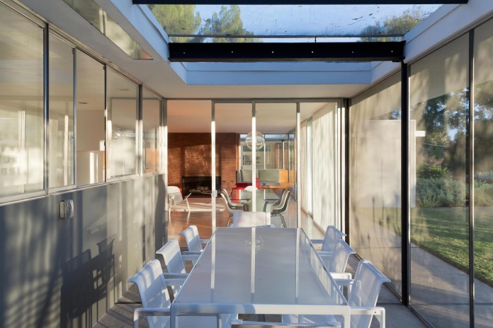 1-story-Shulman-Contemporary-Home-and-Studio-by-Lorcan-O-Herlihy-Architects-05
