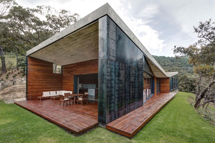 Contemporary-GG-House-by-Elias-Rizo-Arquitectos-05