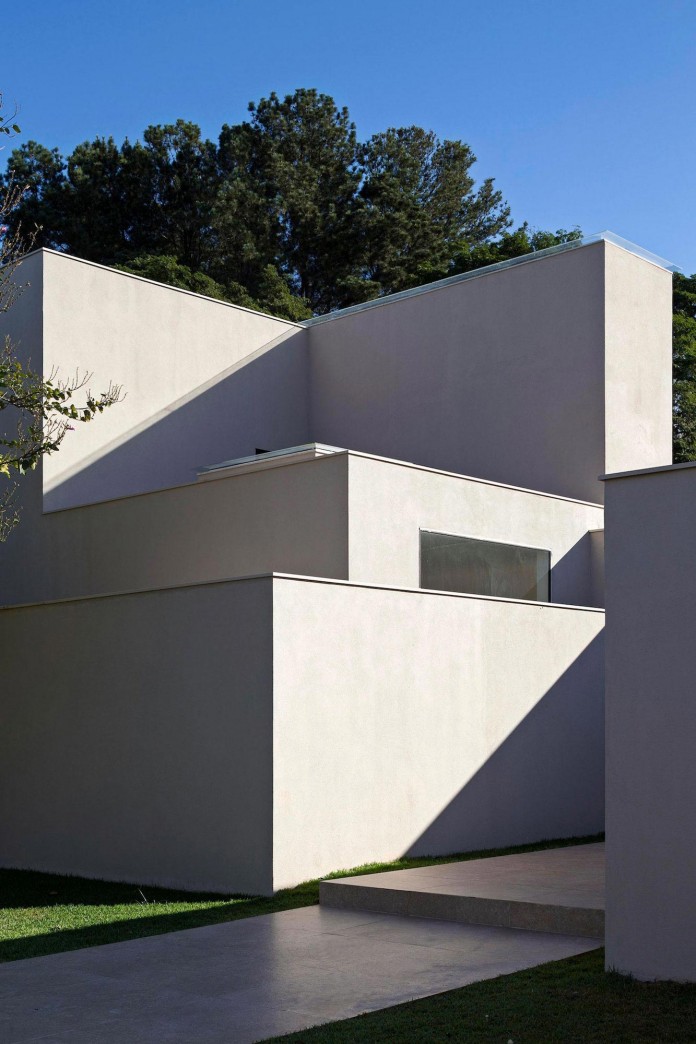 Contemporary-Paineira-House-by-Bloco-Arquitetos-05