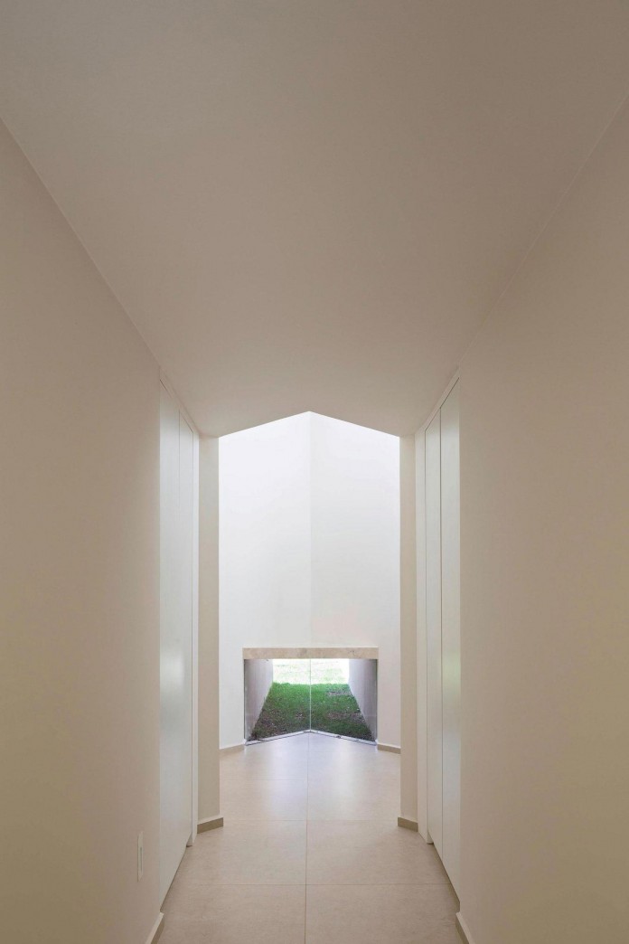 Contemporary-Paineira-House-by-Bloco-Arquitetos-20
