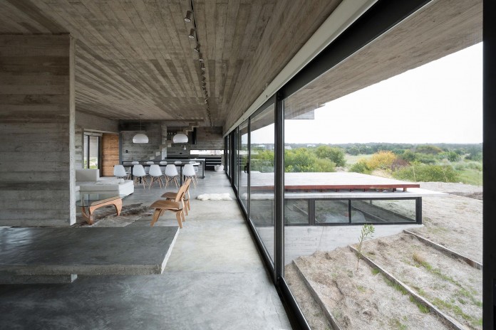 Modern-Concrete-Golf-House-by-Luciano-Kruk-Arquitectos-09