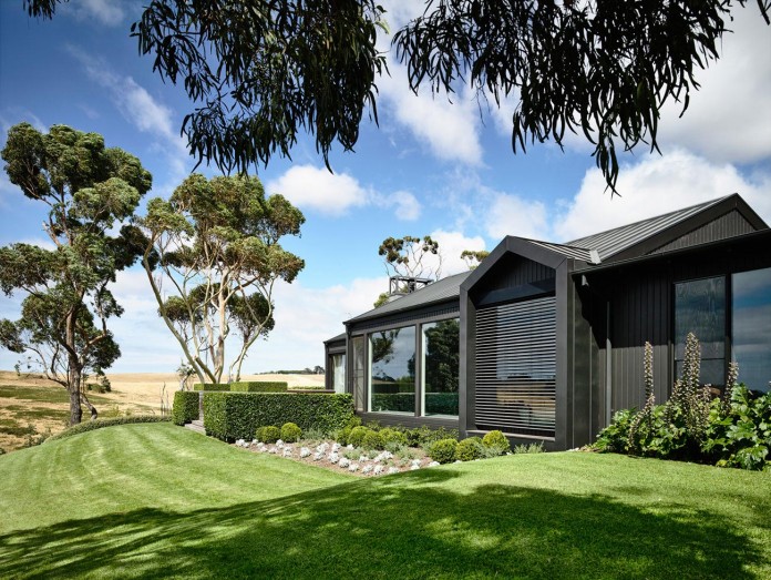 Musk-Creek-Flinders-Residence-by-Canny-Architecture-02
