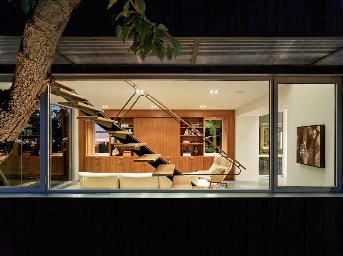 Show-Sugi-Ban-House-in-Los-Gatos-by-Schwartz-and-Architecture-26