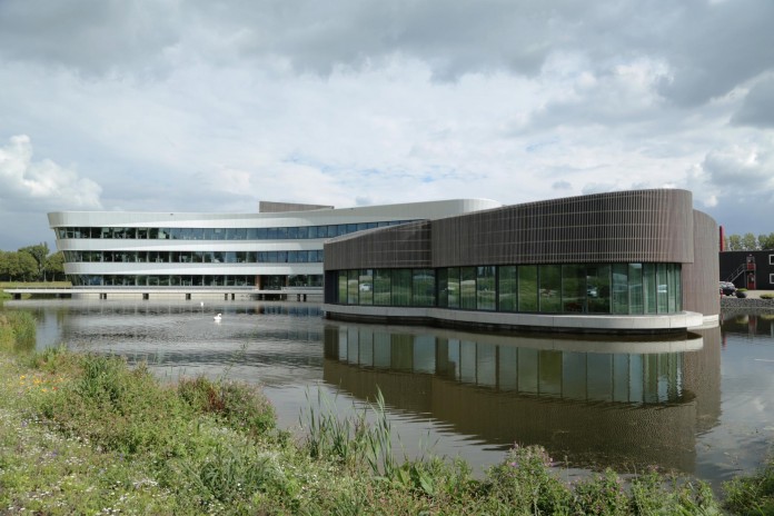 Tetra-Office-Building-for-the-Research-Institute-Deltares-by-Jeanne-Dekkers-Architectuur-16