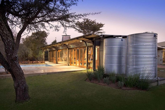 house-mouton-in-a-bushveld-estate-in-leeuwfontein-south-africa-by-earthworld-architects-20