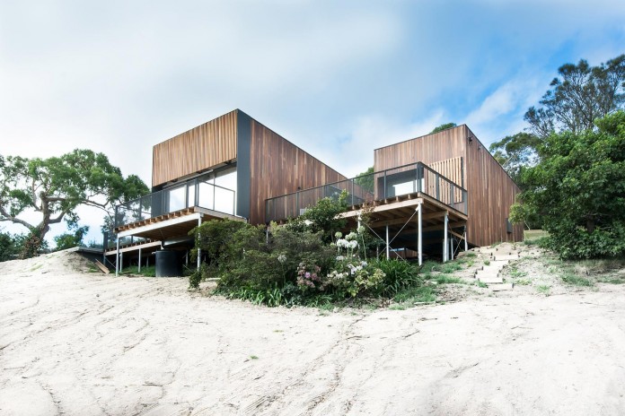 martha-residence-a-four-bedroom-beach-side-family-retreat-by-ola-studio-01