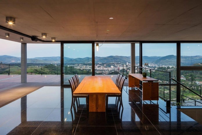 obra-arquitetos-designed-the-jj-hill-house-with-spectacular-views-over-amparo-sao-paulo-10