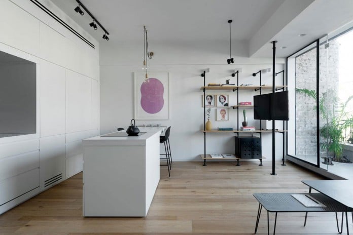 Clean-and-Minimal-Renovation-of-a-Small-Tel-Aviv-Apartment-05