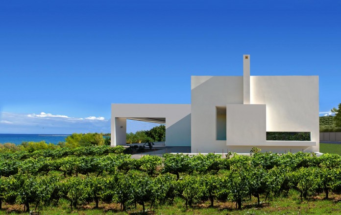Mediterranean-Modern-House-in-Zakynthos-by-Katerina-Valsamaki-Architects-13