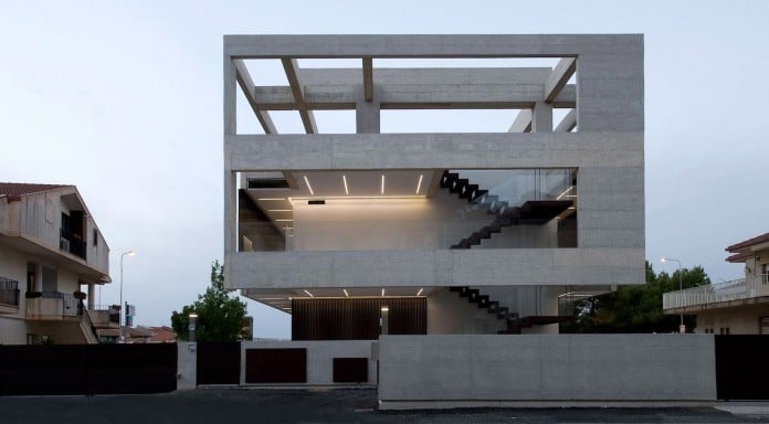 concrete-modern-nl-nf-villa-ragusa-italy-architrend-02