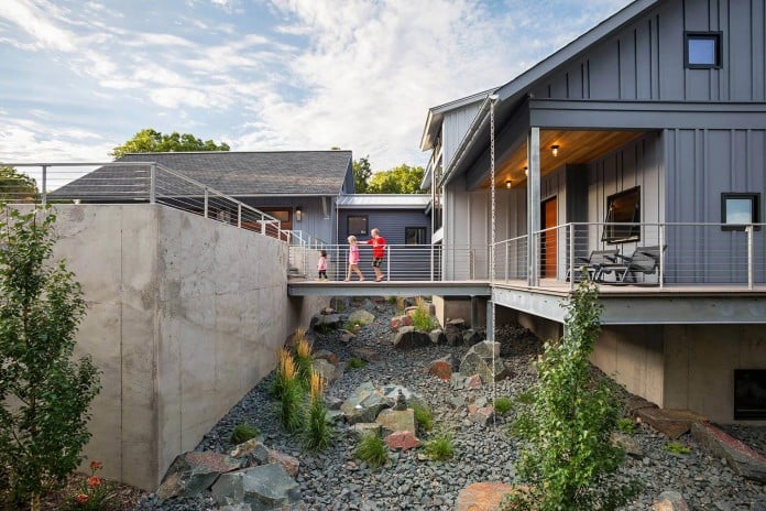 modern-lake-edge-home-excelsior-minnesota-rehkamp-larson-architects-brooke-voss-design-01