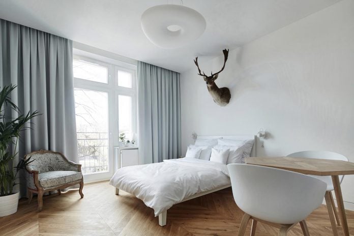 blackhaus-design-tiny-daniel-apartment-near-historic-centre-krakow-krakow-poland-03