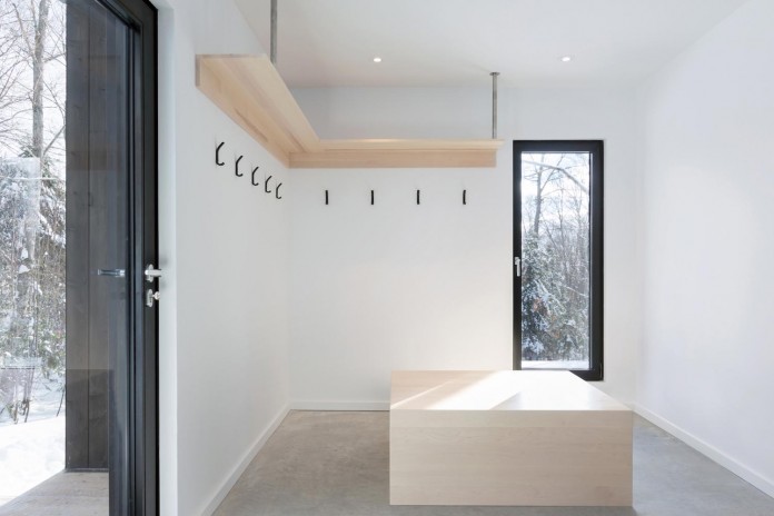 cargo-architecture-design-villa-boreale-charming-contemporary-residence-located-charlevoix-15