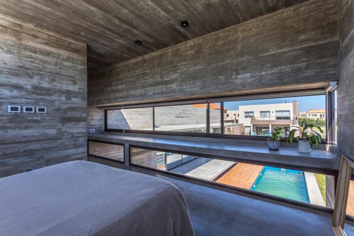 contemporary-berazategui-house-designed-besonias-almeida-arquitectos-20