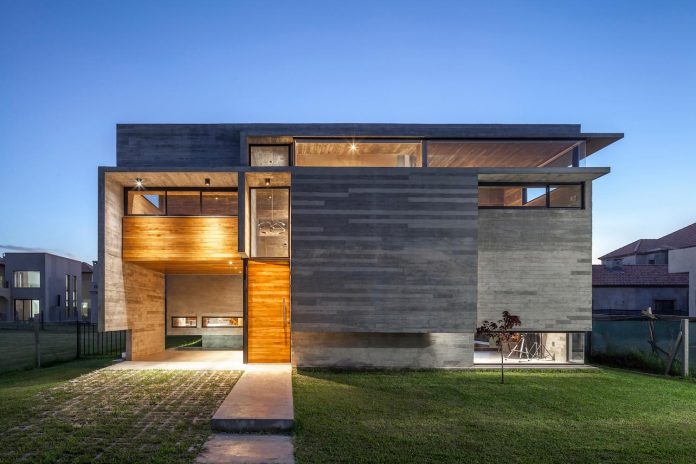contemporary-berazategui-house-designed-besonias-almeida-arquitectos-25